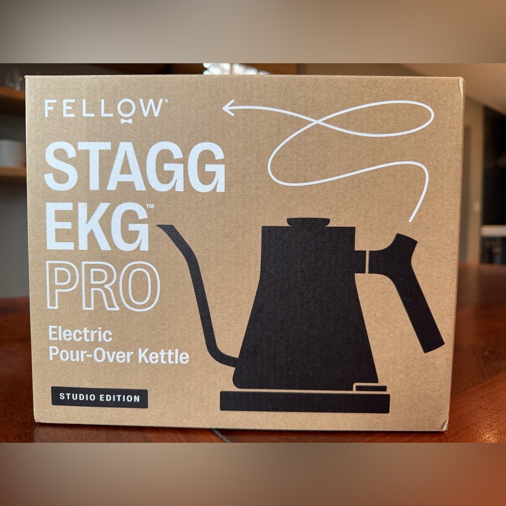 Fellow Stagg EKG Pro Electric Gooseneck Kettle - Studio Edition, Matte Black